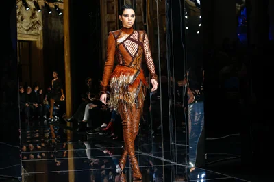 Look 3